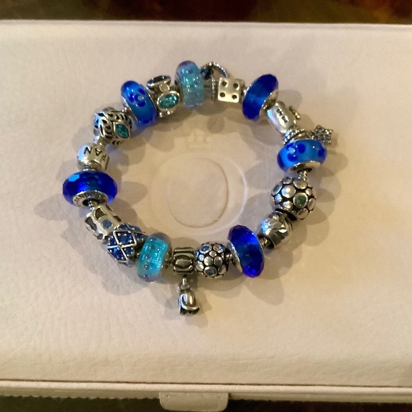 Pandora bracelet - Picture 1 of 6